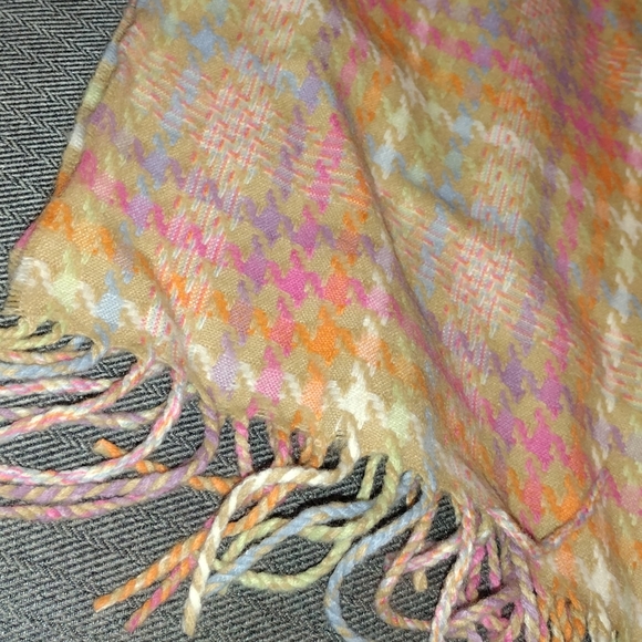 Cashmere Scarf - Picture 2 of 3